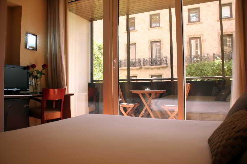 Barcelona Atiram Hotels エクステリア 写真